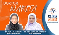 two women wearing hijabs with the words doctor wanita